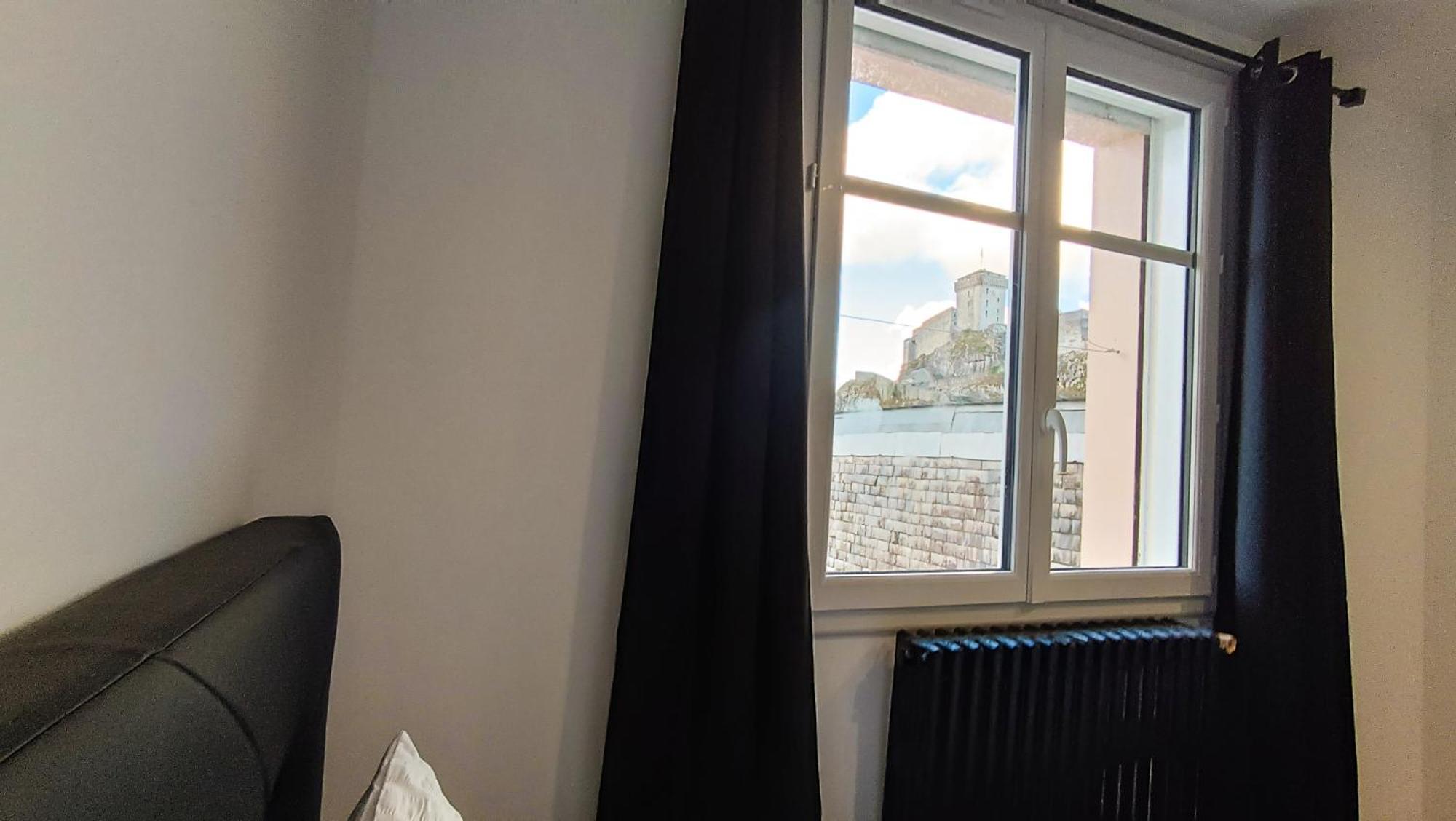 Foucault - Appartements - Au Coeur De Lourdes Ngoại thất bức ảnh