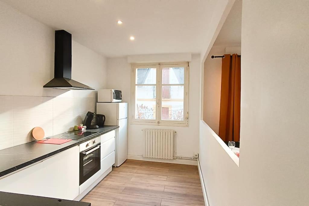 Foucault - Appartements - Au Coeur De Lourdes Ngoại thất bức ảnh