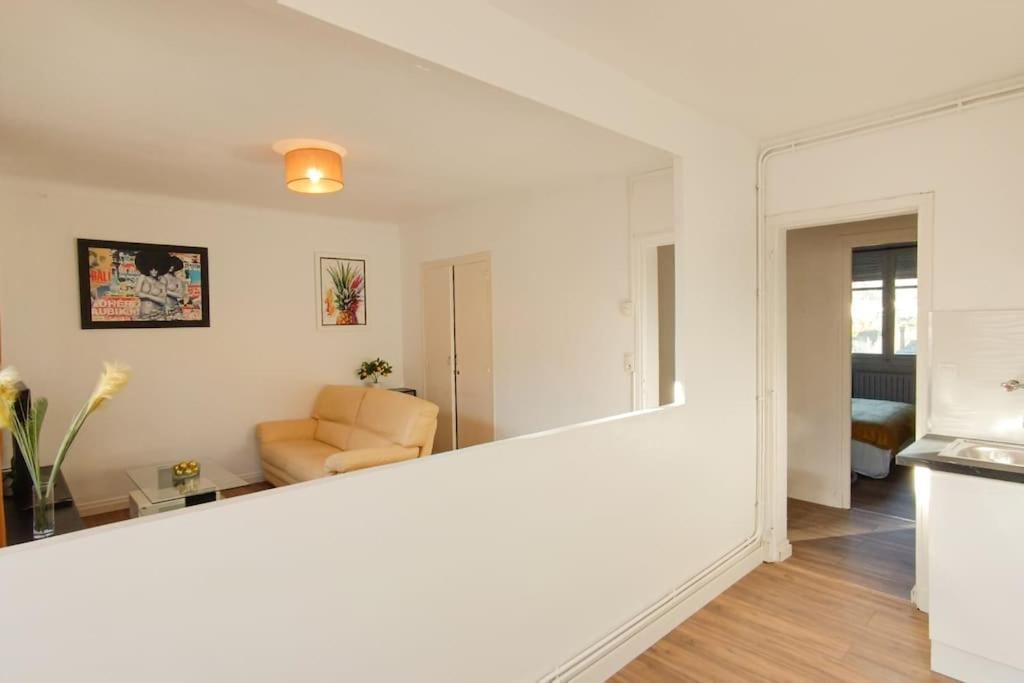 Foucault - Appartements - Au Coeur De Lourdes Ngoại thất bức ảnh